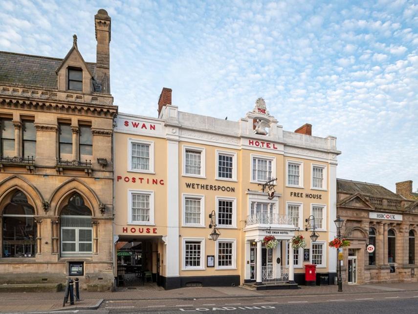 The Swan Hotel Wetherspoon Leighton Buzzard Exteriör bild